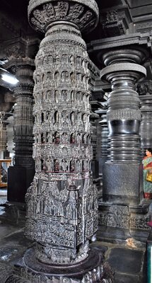 Narasimha pillar - full view