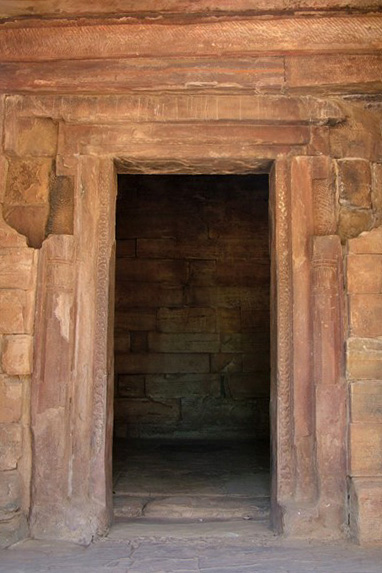 Image 1: Door frame, Temple no. 17, Sanchi, Madhya Pradesh, India. Gupta period, ca. 400 CE. Image courtesy: Prof. Chedha Tingsanchali
