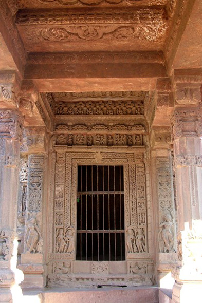 Image 6: Hari Hara Temple no. 2. Osian, Rajasthan, India. Gurjara Pratihara period, ca. mid-8th century CE. Image courtesy: Prof. Chedha Tingsanchali.