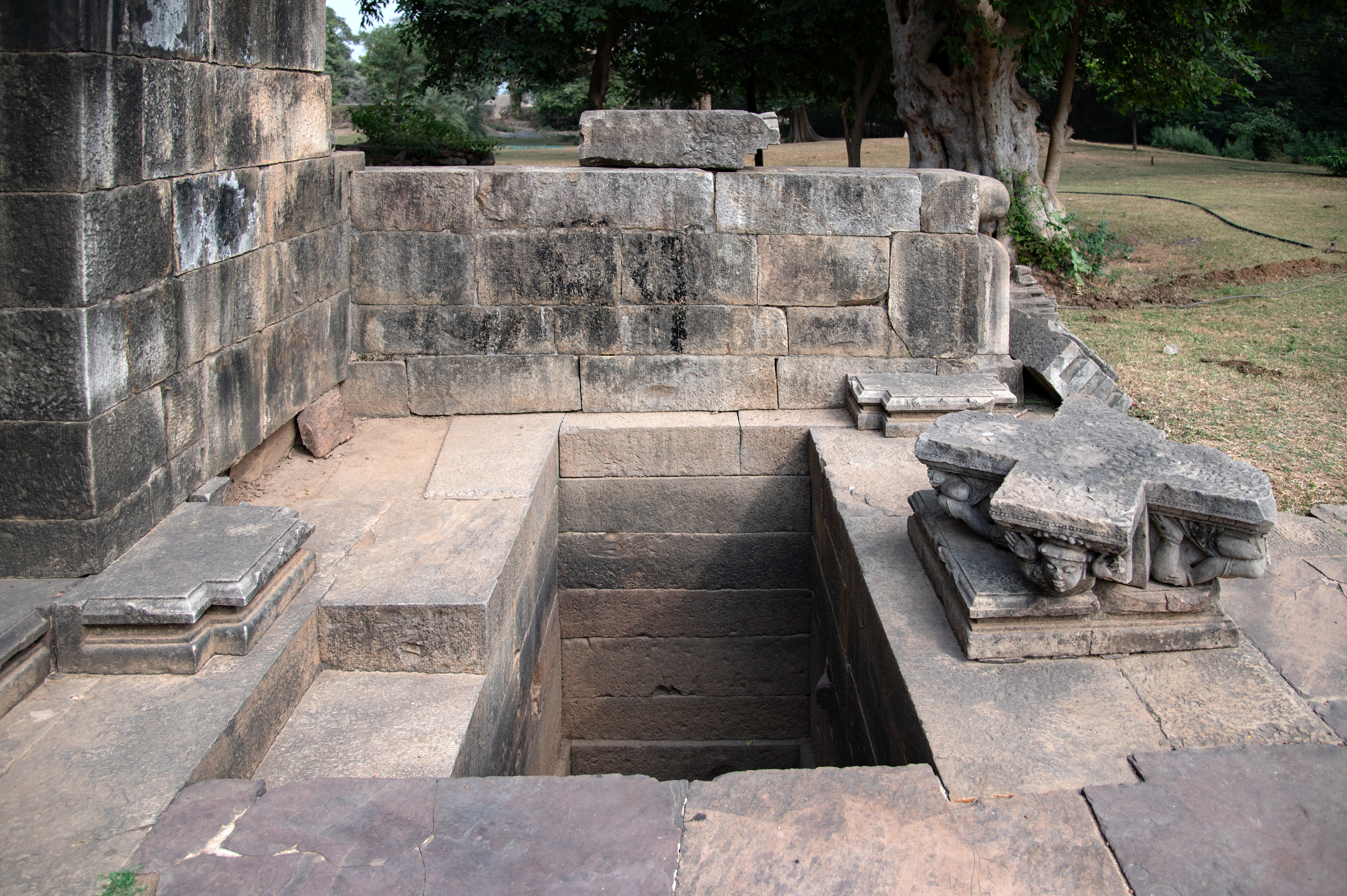 In the mandapa (pillared hall) of Shiva Temple (Temple 1), a small pit can be found on the proper left. The actual purpose of the pit is not known, but it is interesting to note because no other temple in this complex reveals a similar kind of structure on the floor.