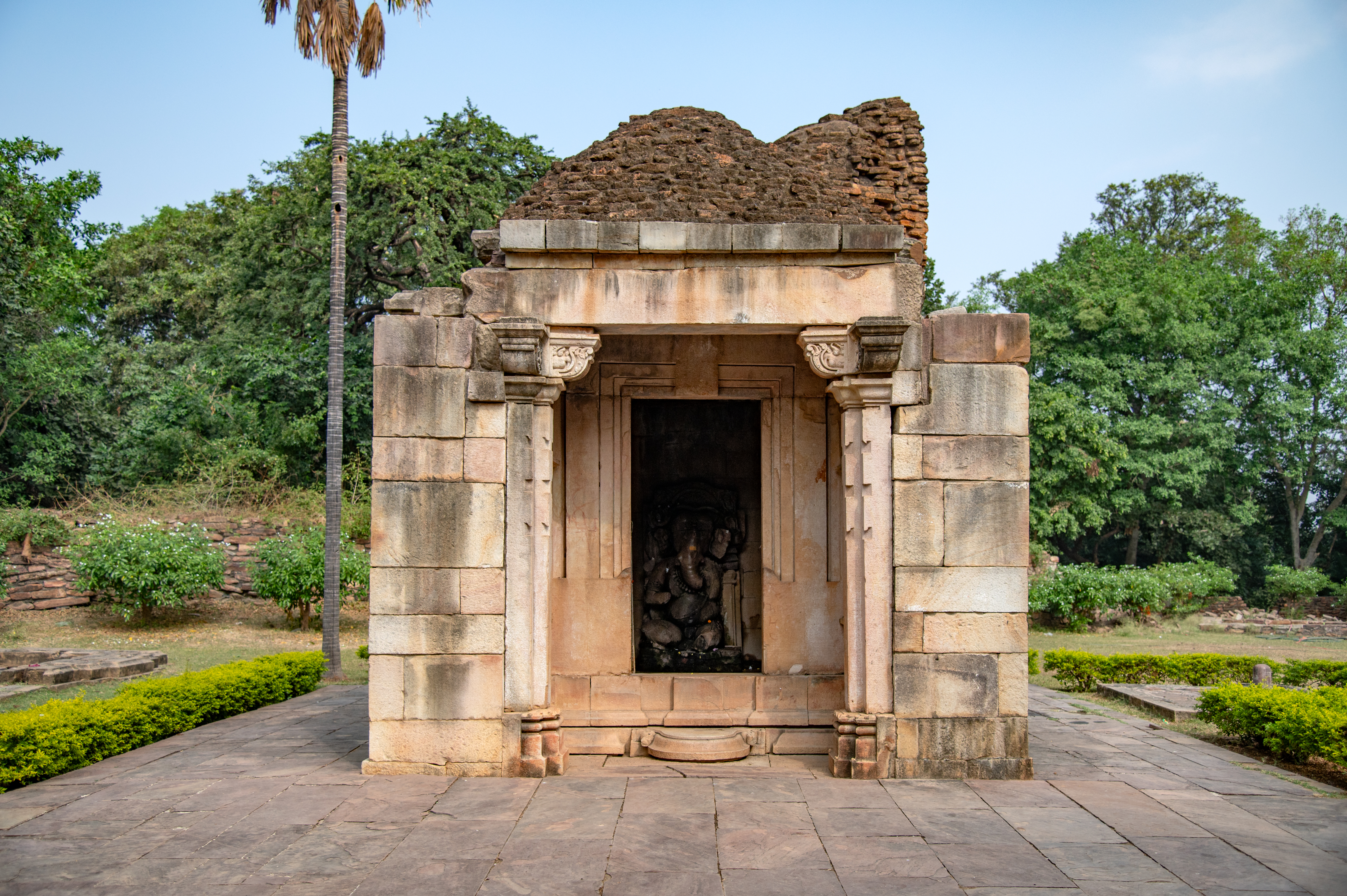 Temple 8 in the Baroli group of temples is a small temple dedicated to Ganesha and faces south. The temple has a garbhagriha (sanctum sanctorum) and a small kapili. The shikhara (superstructure) of the temple has collapsed.