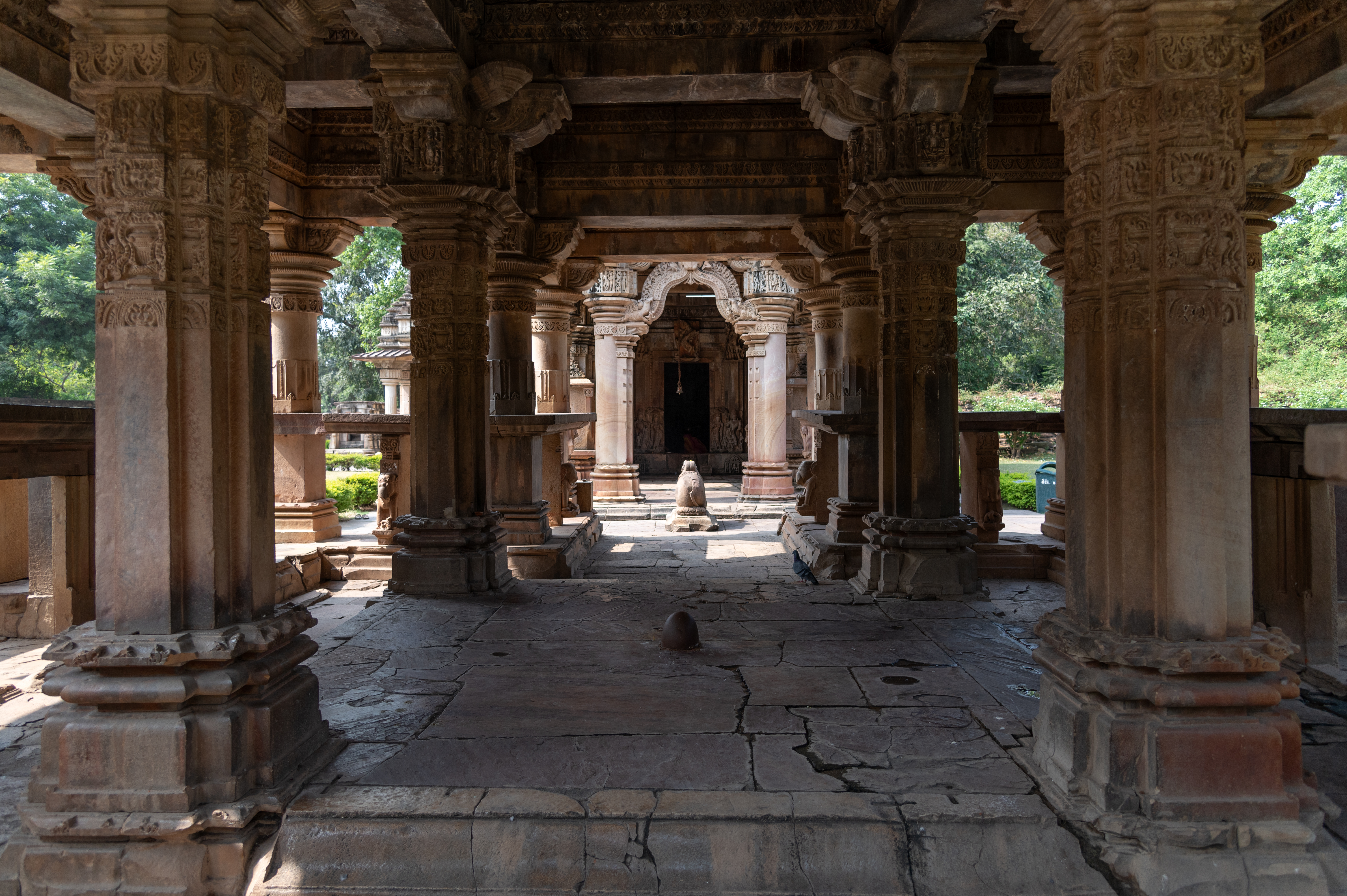 The centre of the rangamandapa (open type of pillared hall) has a low-raised platform with pillars that support the central ceiling. Presently, a Shiva linga without a yonipatta (womb-shaped base for the linga) is placed at the centre of this square platform. The Shiva linga may have been a later addition to the original design of the rangamandapa.