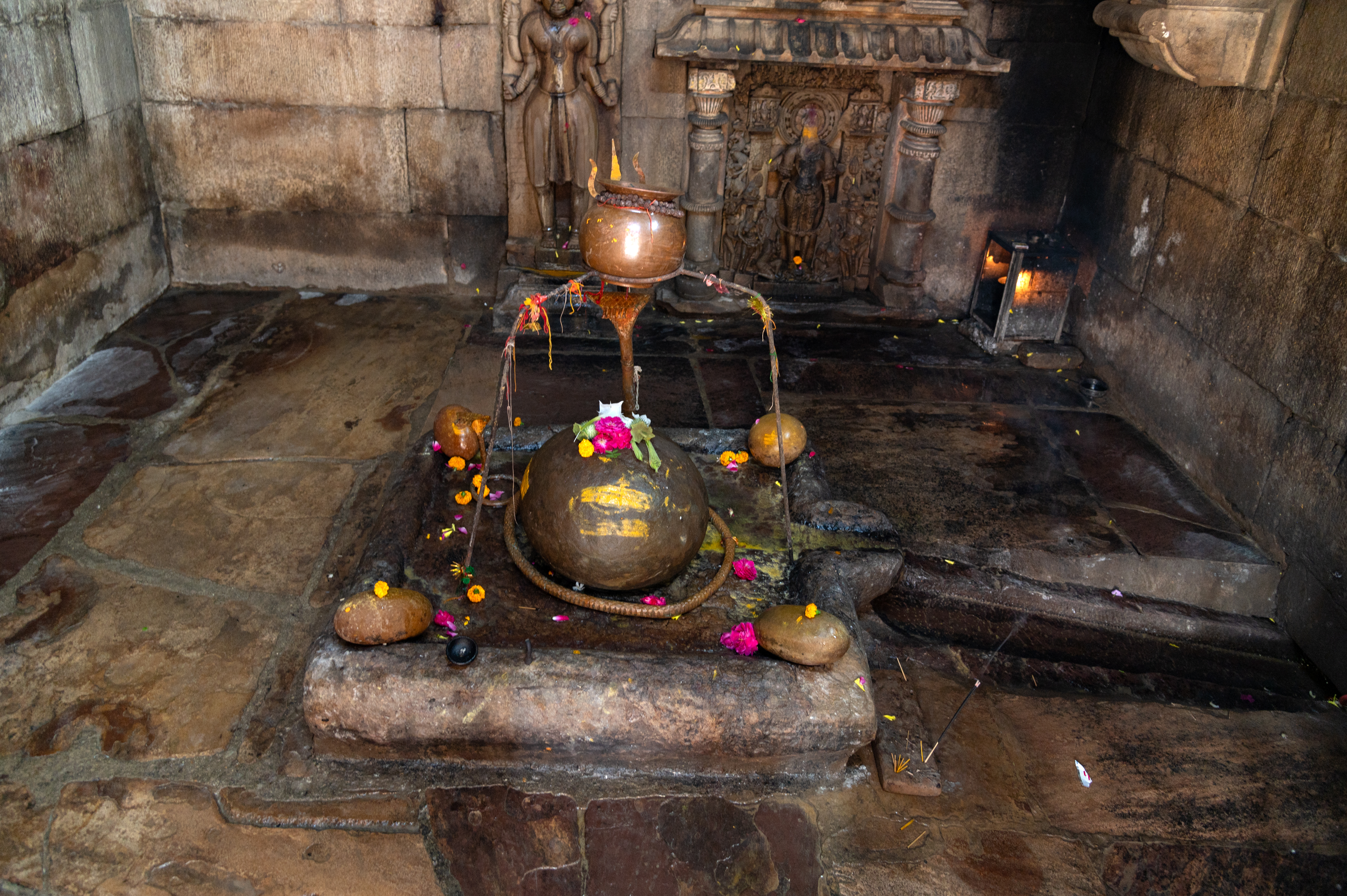 Image 13: The ghata or pot-shaped Shiva linga in the garbhagriha (sanctum sanctorum), Ghateshwar Temple.